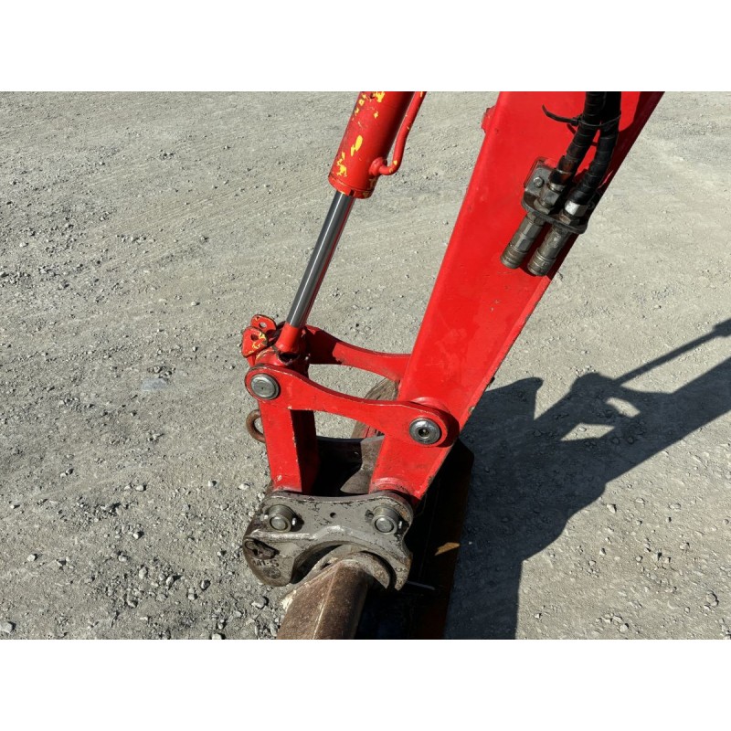 Mini pelle Yanmar VIO25-4 W                                                       France compact