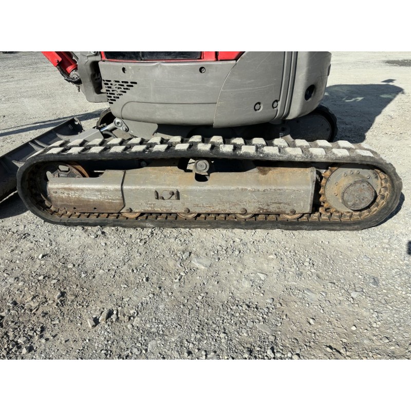 Mini pelle Yanmar VIO25-4 W                                                       France compact