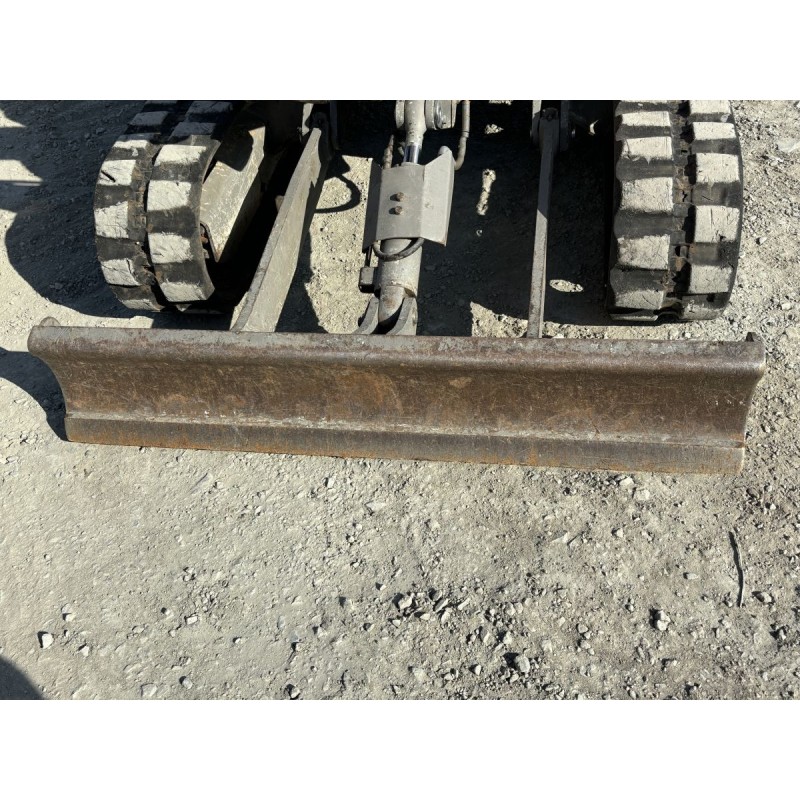 Mini pelle Yanmar VIO25-4 W                                                       France compact