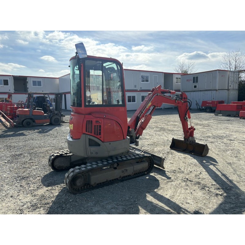 Mini pelle Yanmar VIO25-4 W                                                       France compact
