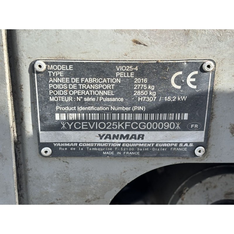 Mini pelle Yanmar VIO25-4 W                                                       France compact