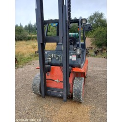 Chariot élévateur mat vertical Fenwick Linde H35T 3.5T                                                      France compact