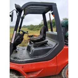 Chariot élévateur mat vertical Fenwick Linde H35T 3.5T                                                      France compact