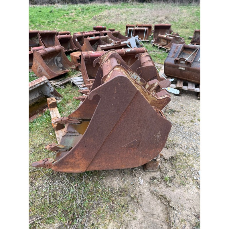 Godet 600mm ARDEN QA20                        France compact