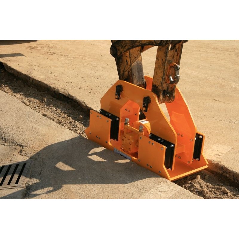 Plaque compactage hydraulique sur pelle 5T / 11T
