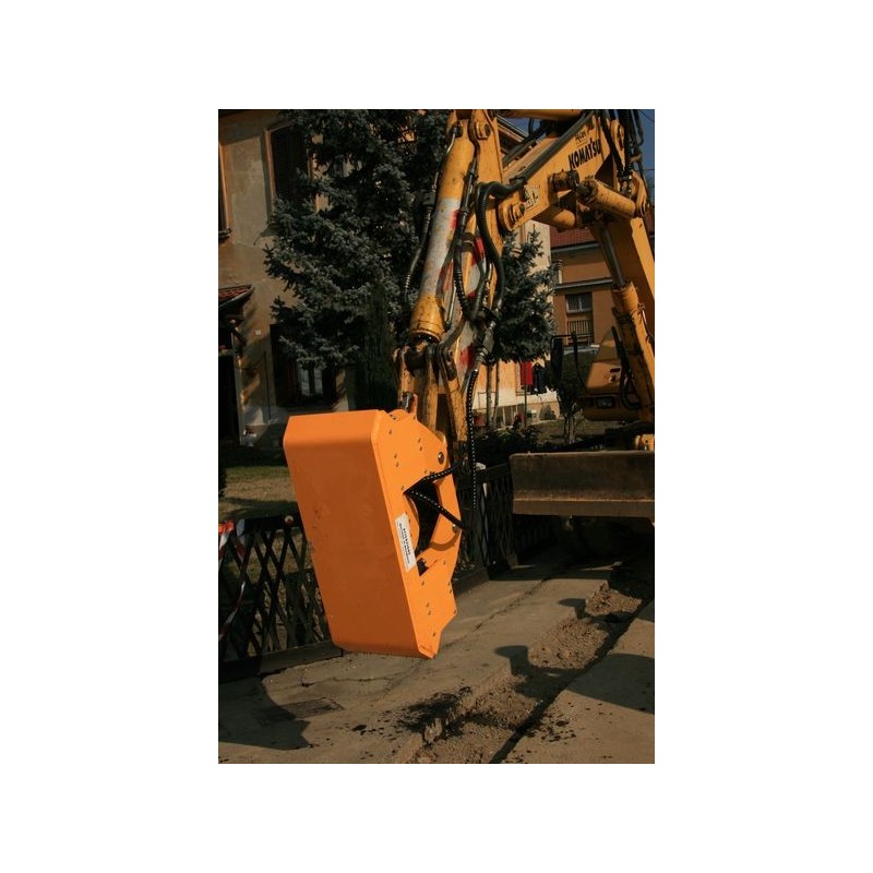 Plaque compactage hydraulique sur pelle 5T / 11T