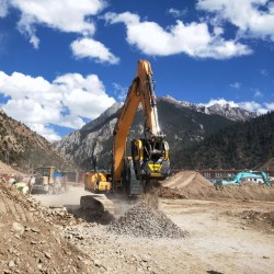 Godet concasseur BF pour pelle de 14T à 18.5T