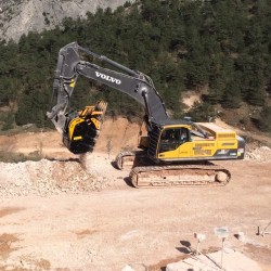 Godet concasseur BF pour pelle de 43T à 70T