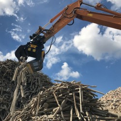 Pince de tri MB-G1200 pelle 18T à 30T                          France compact