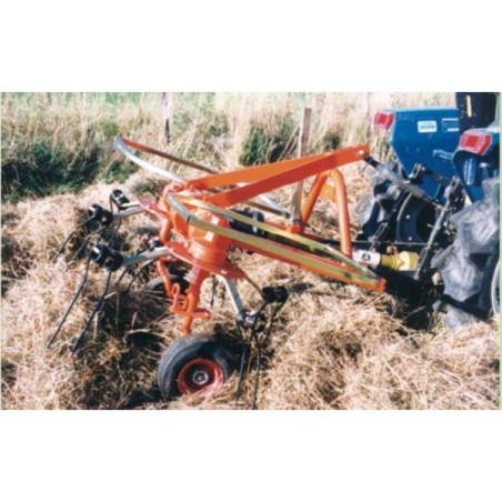 Pirouette sur micro tracteur