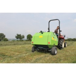 Rotopresse pour micro tracteur