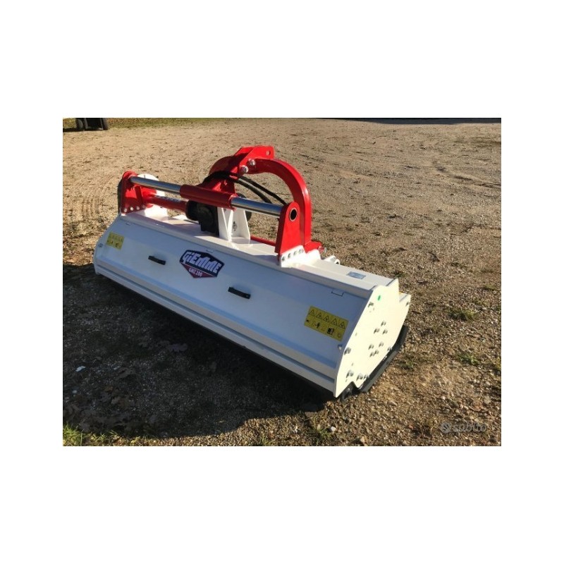 Broyeur fixe à déport hydraulique pour tracteur de 65 Chevaux à 100 Chevaux
