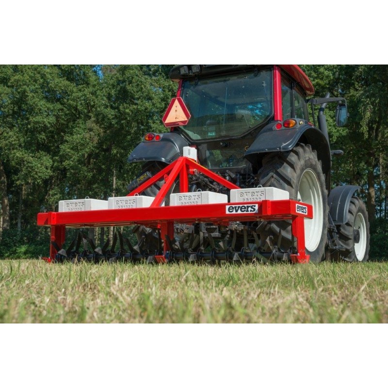 Aérateur de surface pour prairies et grandes surfaces EVERS