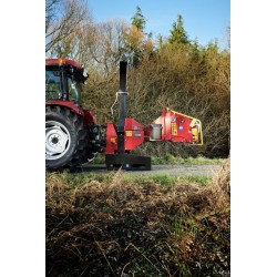 Déchiqueteuse de branches et de végétaux TP175 PTO