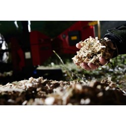 Déchiqueteuse de branches et de végétaux TP175 PTO