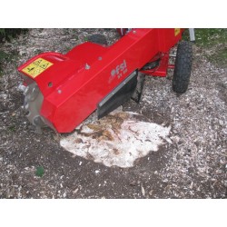 Rogneuse de souches, dessoucheuse thermique, grignoteuse de souches FSI B21