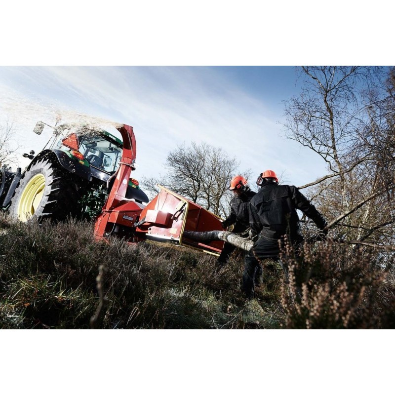 Déchiqueteuse de branches derrière tracteur TP200 PTO