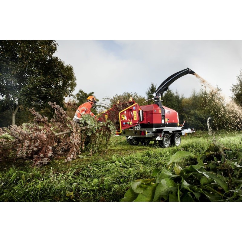Déchiqueteuse de branches TP215 MOBILE DOUBLE ESSIEUX TOURELLE