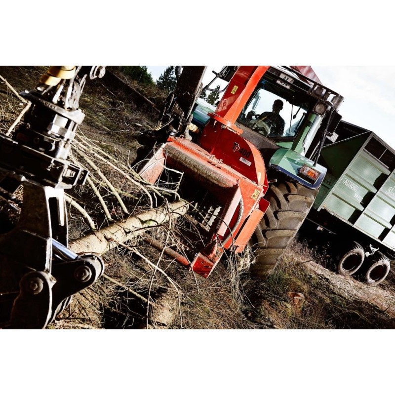 Déchiqueteuse de branches derrière tracteur et grue TP400 COMPACT K