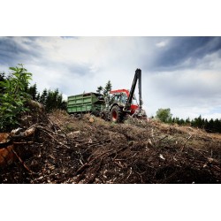 Déchiqueteuse de branches derrière tracteur et grue TP400 COMPACT K