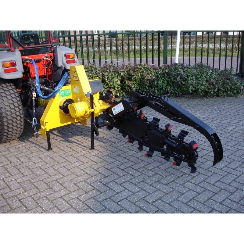 TRANCHEUSE DE SOL GARBIN TZ 25/50 POUR TRACTEUR