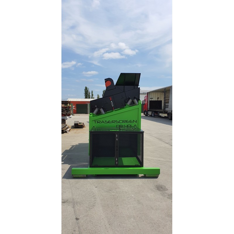 Crible SUR BERCE POLYBENNE DB40LA 18-60 t/h