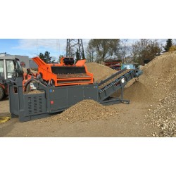 Crible SUR BERCE POLYBENNE DB40LS 18-60 t/h
