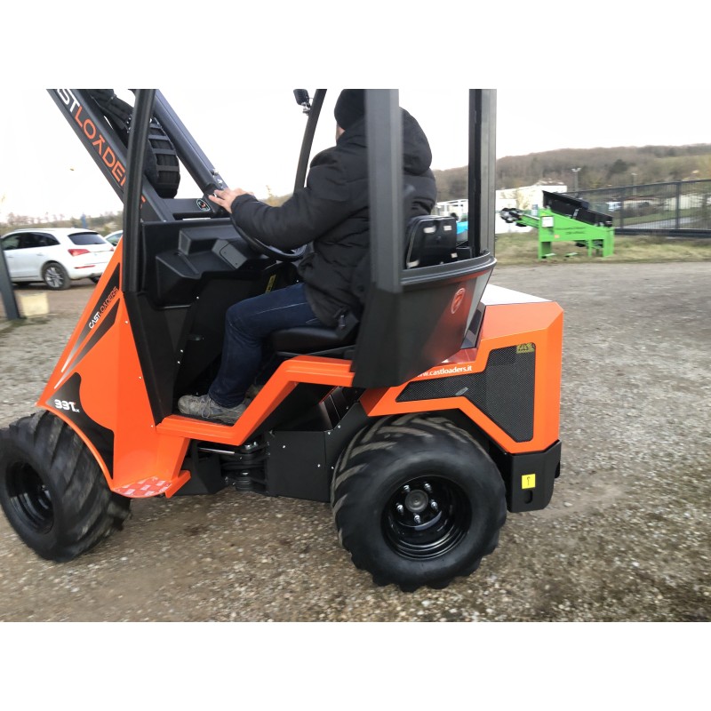 Valet de ferme CASTLOADER 33TLX 