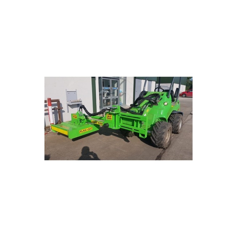 BROYEUR D'ACCOTEMENT FRONTAL MB900
