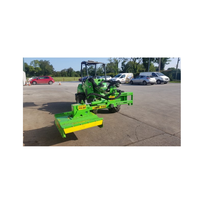 BROYEUR D'ACCOTEMENT FRONTAL MB900