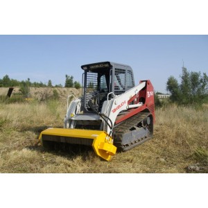 Broyeur 1900mm chargeur et porte outils Broyeur 1900mm chargeur et porte outils