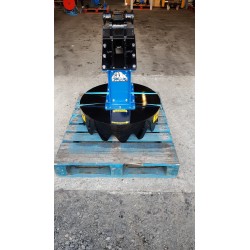 Gyrobroyeur FF80 forestier sur pelle SLANETRAC