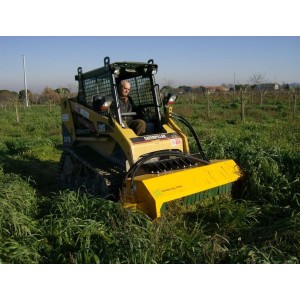 Broyeur 1900mm chargeur et porte outils Broyeur 1900mm chargeur et porte outils