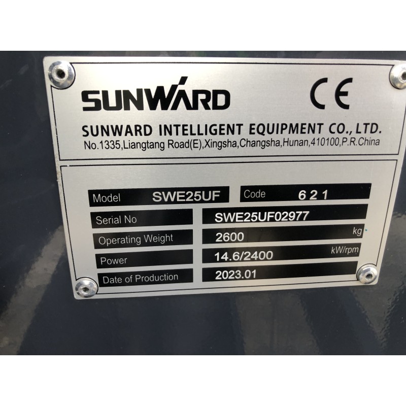 Mini pelle SWE25UF SUNWARD