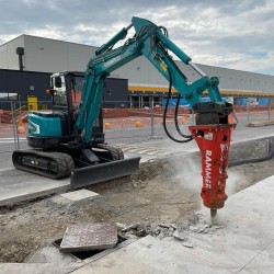 Mini pelle SWE60UF SUNWARD