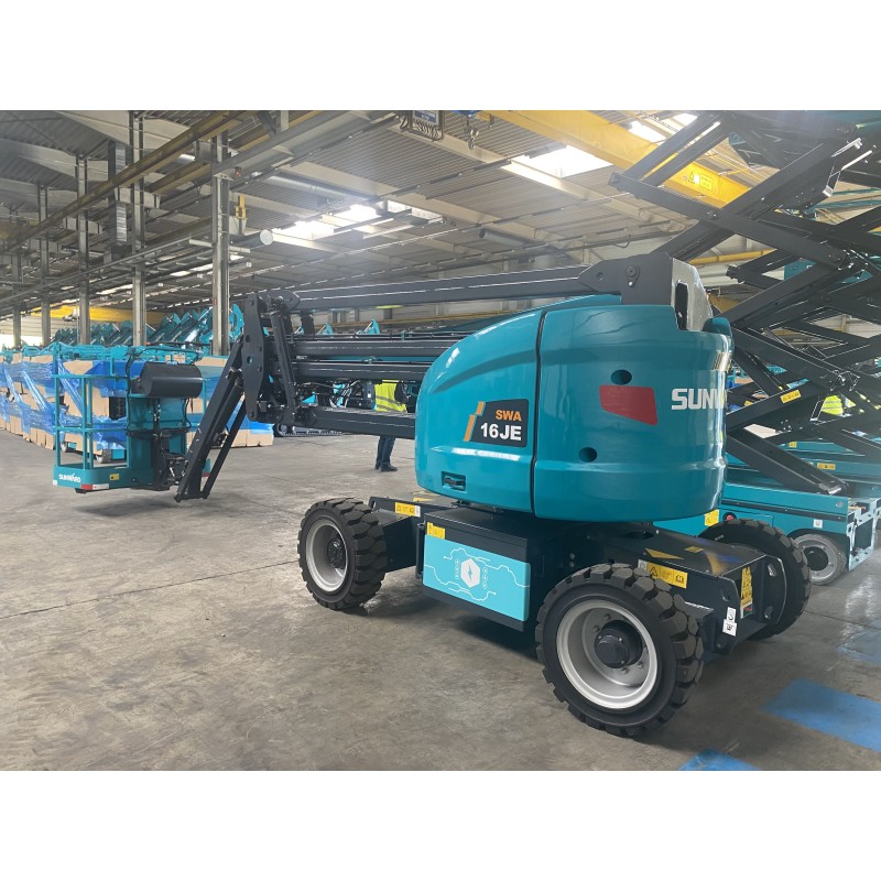 Nacelle articulée 16 m SUNWARD SWA16JE                                                                       France compact