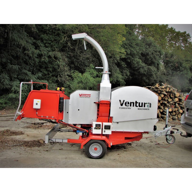 Broyeur de branches ESSENCE VENTURA A.T.V. 210 DETROIT