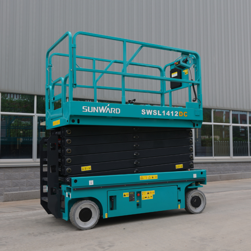 NACELLE CISEAUX 14M ELECTRIQUE SWSL1412DC                                                      France compact