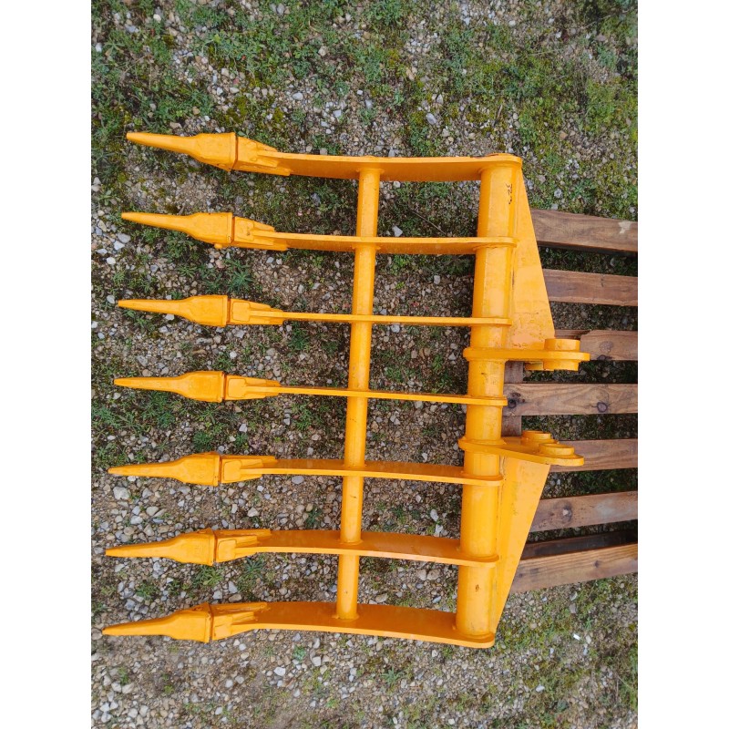 Godet râteau forestier