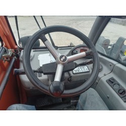 JLG 3509PS 2007 - Vue rapprochée du poste de conduite et de la cabine