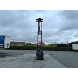 Chariot Électrique Nissan UD02A25B | France Compact