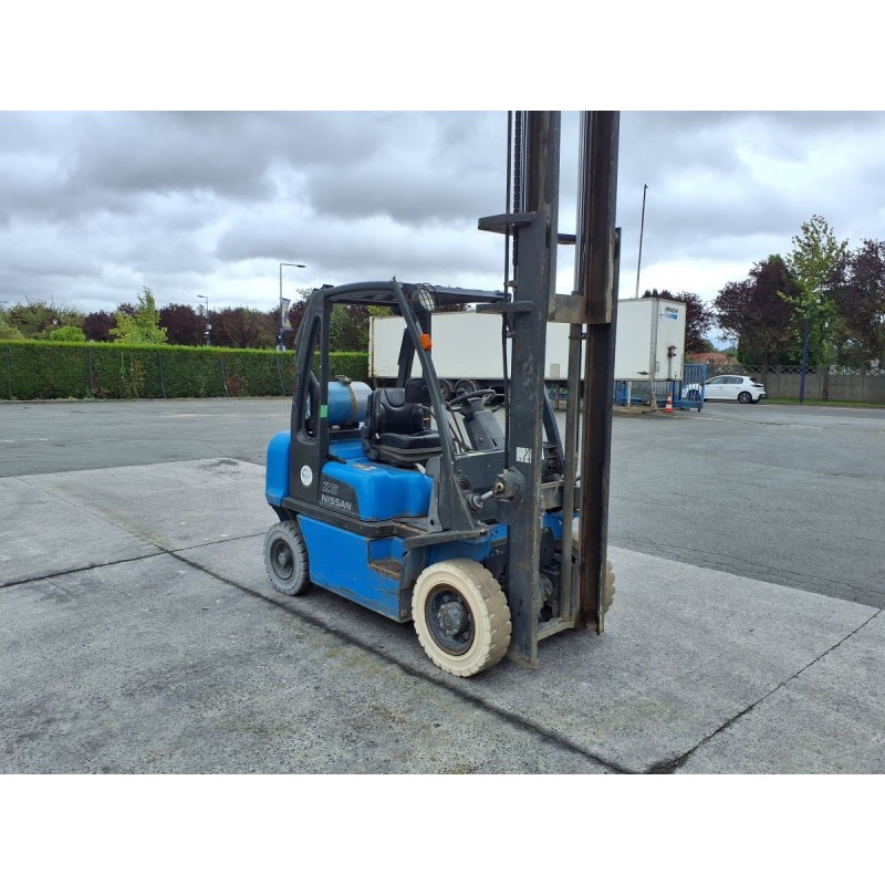 Chariot Électrique Nissan UD02A25B | France Compact