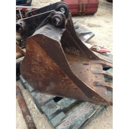 Godet terrassement 650 mm axes 45mm