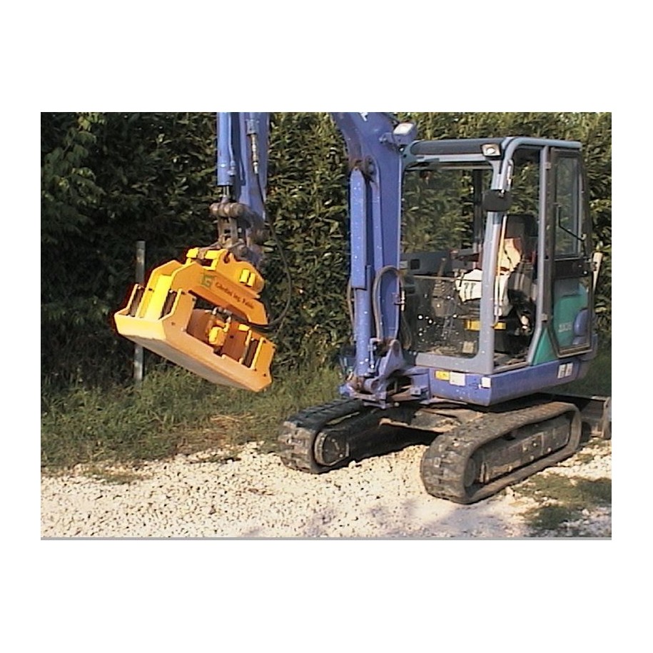 Plaque compactage hydraulique sur pelle