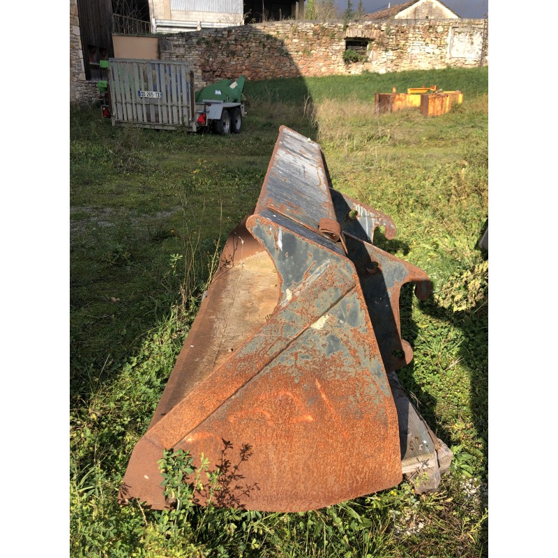 Godet 1600mm chargeuse