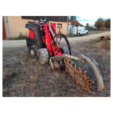 PORTEUR MULTI OUTILS DITCH WITCH ZAHN R300 370 heures