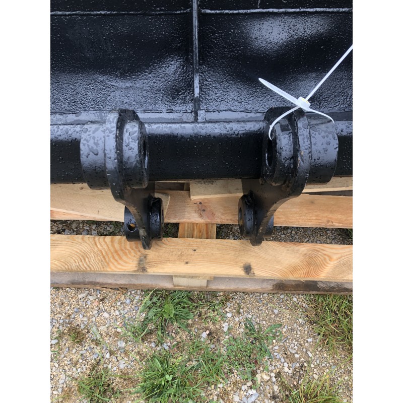 Godet curage 1500mm axes 45mm GEITH