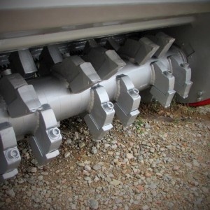 Broyeur forestier à marteaux fixes en widia pour tracteurs de 60 à 130 cv TFVJMF VENTURA AMUR