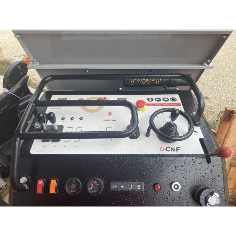 Dumper chenilles 1.5T auto-chargeur                                             France compact