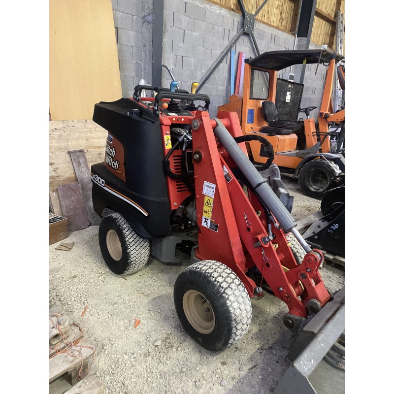 PORTEUR MULTI OUTILS DITCH WITCH ZAHN R300 920 heures